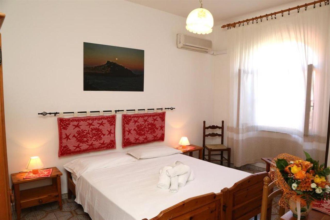 Antica Pensione Pinna Castelsardo Kültér fotó
