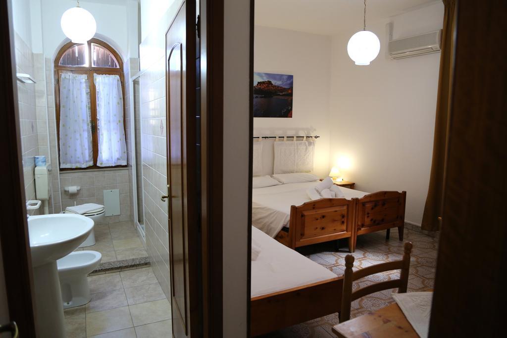 Antica Pensione Pinna Castelsardo Kültér fotó